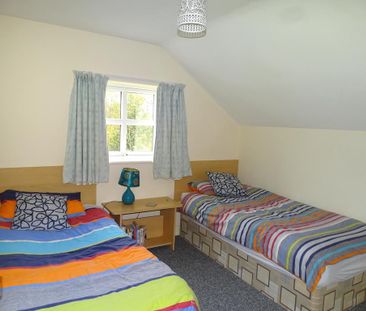 2 bedroom semi-detached house to rent - Photo 4