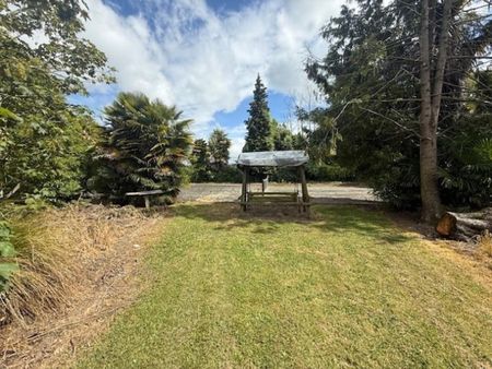 Quiet Living Surrounded by Vineyards - Photo 3