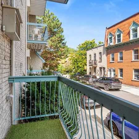 Beau 3 1/2 Meublé Central Berri-UQAM - Photo 4