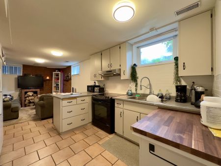 For Lease - 52 Renfield Street Unit# LOWER, Guelph, Ontario - Photo 4