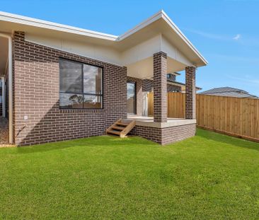 4 Bedroom Quality Home - Photo 6