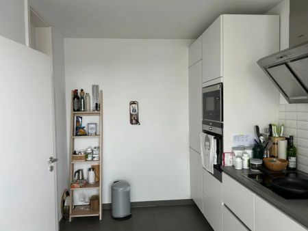 Erstklassige 3 Zimmer-Penthouse-Wohnung mit 2 Balkonen, EBK und Kfz-Stellplatz in Mainz-Oberstadt - Photo 5