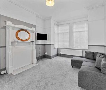 College Avenue, Mutley, Plymouth, PL4 - Photo 2