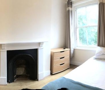 Gordon Avenue, Southampton - Photo 1