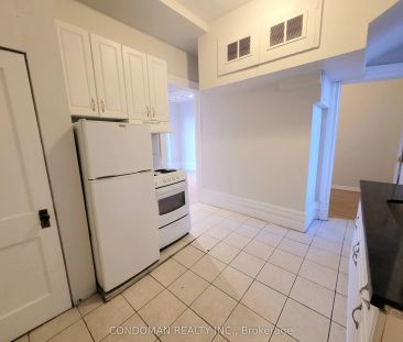 139 1/2 John Street S #4 - Photo 3