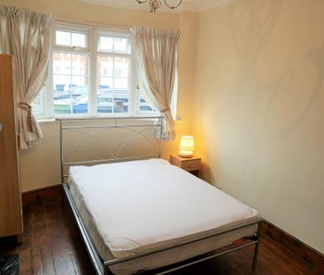 1 bedroom house of multiple occupation to rent - Photo 1