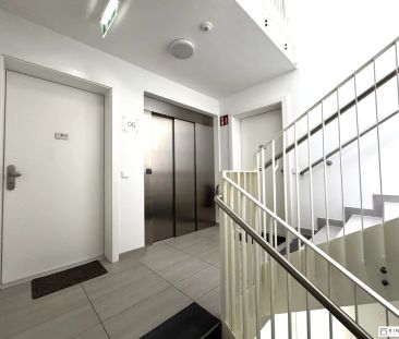 ZWEITBEZUG - Tolle 3 Zimmer Neubauwohnung | Loggia/Balkon | Einbauk... - Photo 1