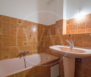 Cagnes centre ville Bd Maréchal Juin Location 3P 58 m² traversant b... - Photo 5