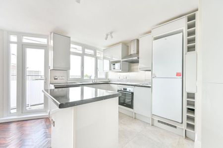 2 bedroom flat to rent - Photo 5