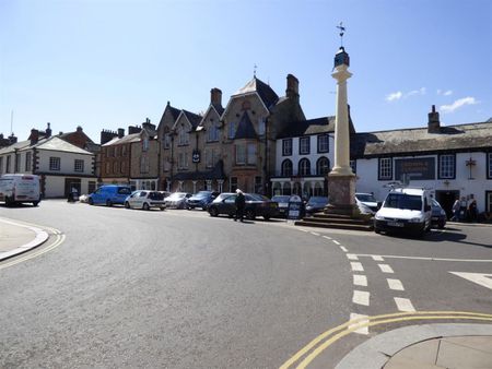 1 bedroom Flat To Let - Photo 2