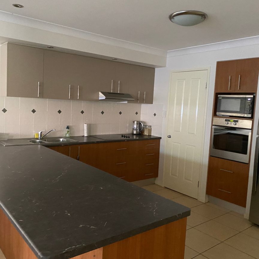 Victoria Point - Photo 1