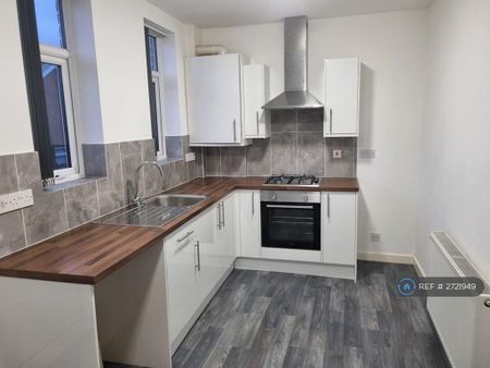 2 bedroom terraced house to rent - Photo 4