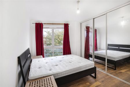 Poplar High Street, London, E14 0BG - Photo 4