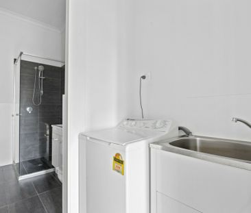 Modern Studio In Prime Location - Photo 6