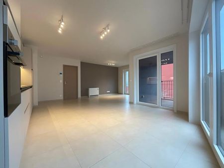 Appartement te huur - Foto 2