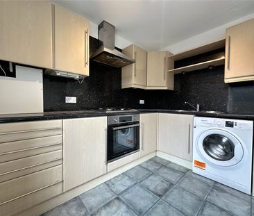 69, Bachelor Lane, Horsforth, Leeds, LS18 5NF - Photo 5