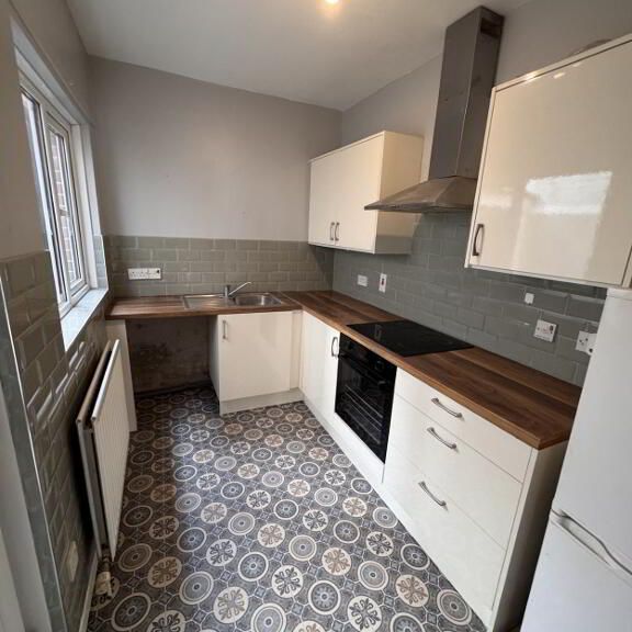 33 Parker Street, Belfast, BT5 4HN - Photo 1