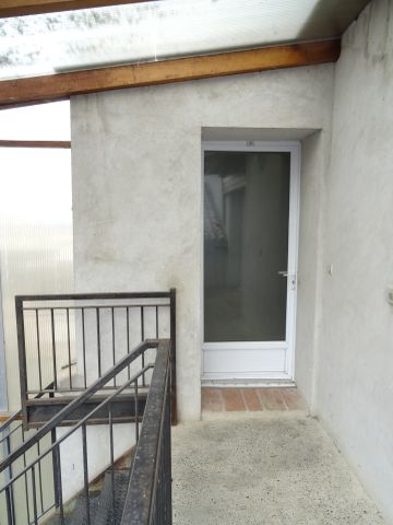 Location Appartement 2 pièces 41m² GONTAUD DE NOGARET 47400 - Photo 5