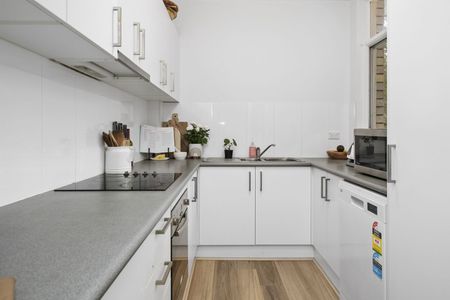 Unit 3/63 Foamcrest Avenue, Newport - Photo 3