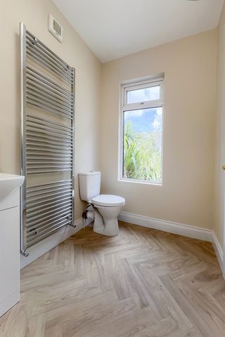 8a, Chichester Avenue, Belfast, BT15 5EH - Photo 2