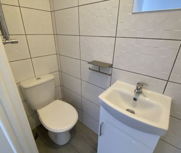 £2,750 PCM, Exceptional Refurbished Five En-Suite Double Bedroom Fu... - Photo 4