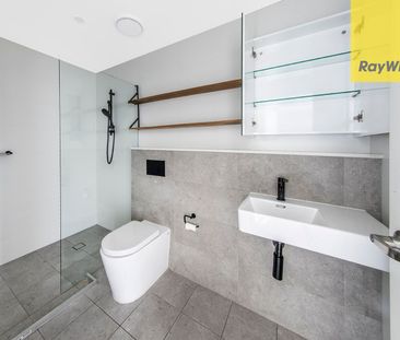 Modern 2 bedroom apartment in prime location - Photo 2