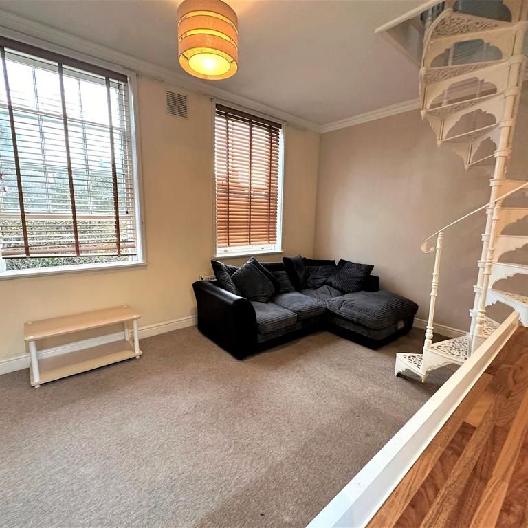 1 bedroom flat to rent - Photo 1