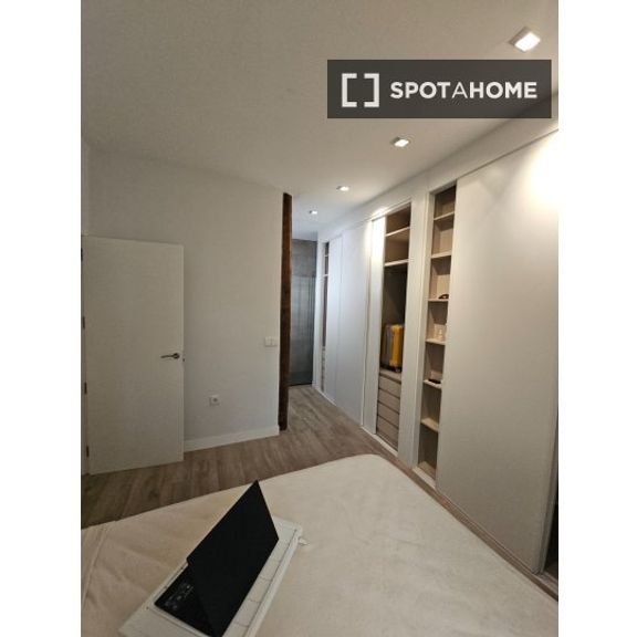 4 room luxury Apartment for rent in Madrid, Spain - Photo 1