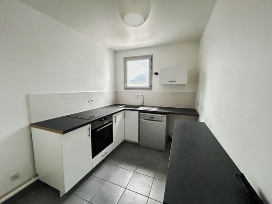 À louer ? Appartement 4 pièces avec terrasse et parking - Photo 1