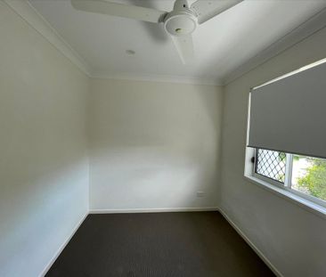 Contemporary Family Living in Coomera’s Big Sky Estate - Photo 4