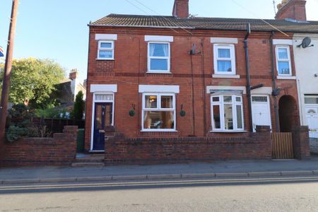 2 bedroom end of terrace house to rent - Photo 4
