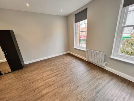 Studio to rent - Photo 2