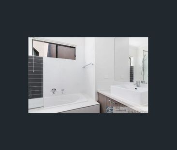 23 Fadden Mews is a 2 bedroom, 1 bathroom villa in Officer - Photo 5