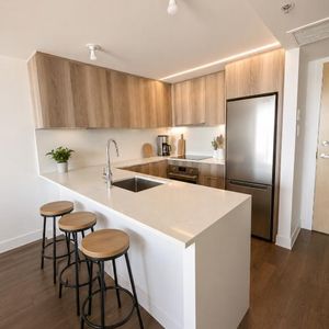 4½ À LOUER – Griffintown (101 rue Peel) – 2400$/mois (2182$ effectif avec 1 mois offert) - Photo 2