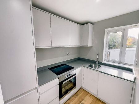 1 bedroom flat to rent - Photo 5