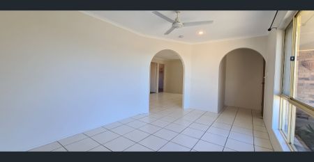 Lovely Family Home - Photo 2