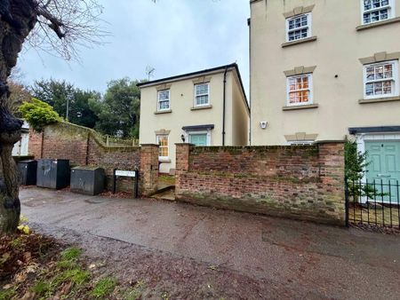 3 bedroom detached house to rent - Photo 3