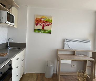 Seaviews and Sunshine - Photo 5