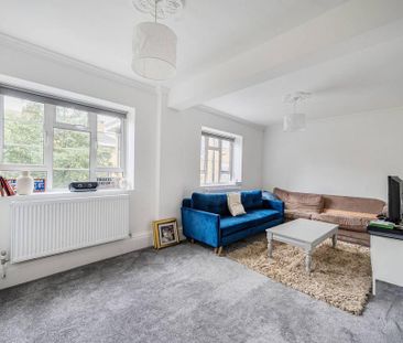 3 bedroom flat to rent - Photo 6