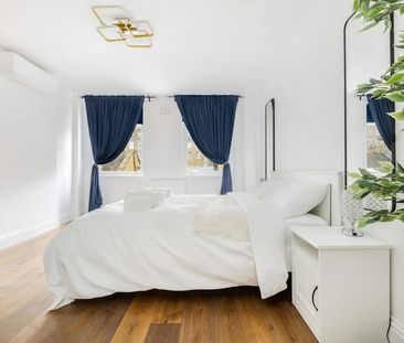 Harley Street - Photo 2