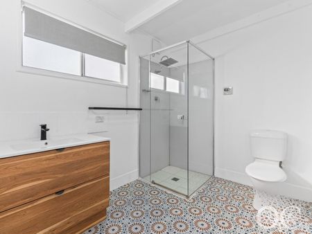 Open the Door to Coastal Ease - Photo 4