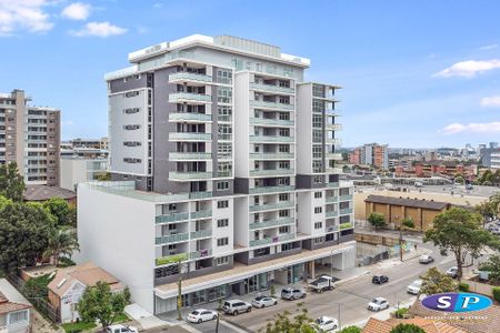 Luxury 3 bedroom apartment - Photo 2