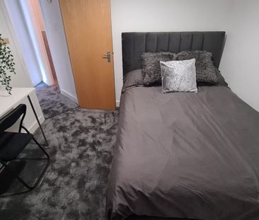 5 Bed - 15 Royal Park Terrace, Hyde Park, Leeds - LS6 1EX - Student - Photo 5