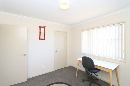 Tisbury, 4 bedrooms, $650 pw - Photo 3