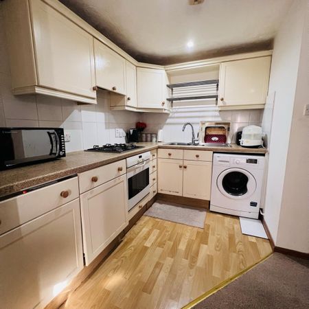 1 bedroom flat to rent - Photo 4