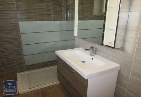 Location Appartement 3 pièces 51m² ROGNAC 13340 - Photo 2