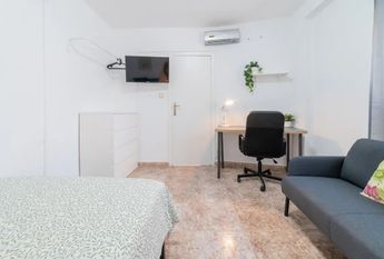 Carrer Verge de lOlivar, Torrent, Valencian Community 46900