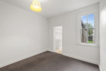 Split Level Two Bedroom Terrace - Photo 4