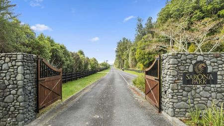 COUNTRY BUMPKIN - SARONA PARK - Photo 3