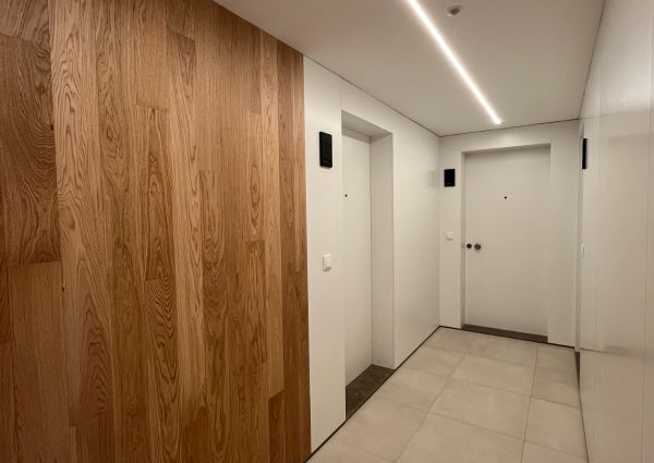 Apartamento T1 no empreendimento DOCA Praia da Barra.